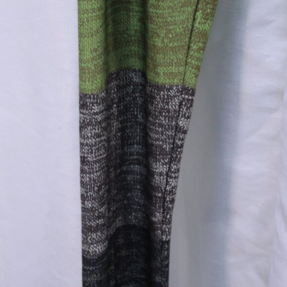 Chic Striped Green and Gray Leggings - Picture 6 of 12